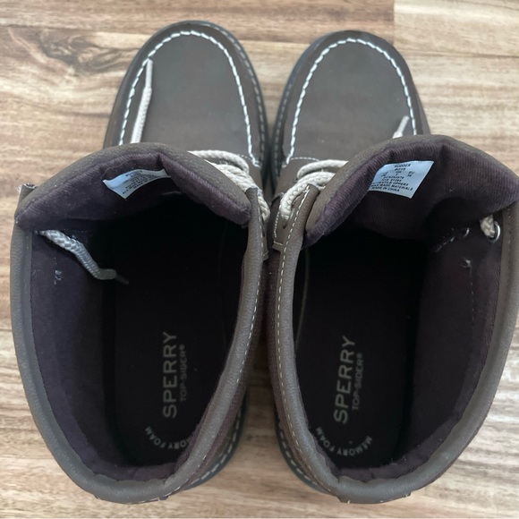 Sperry Top Sider Brown Boy Leather Hi Top Rudder Size 4M Boat Shoe Lined Boot - Picture 3 of 5